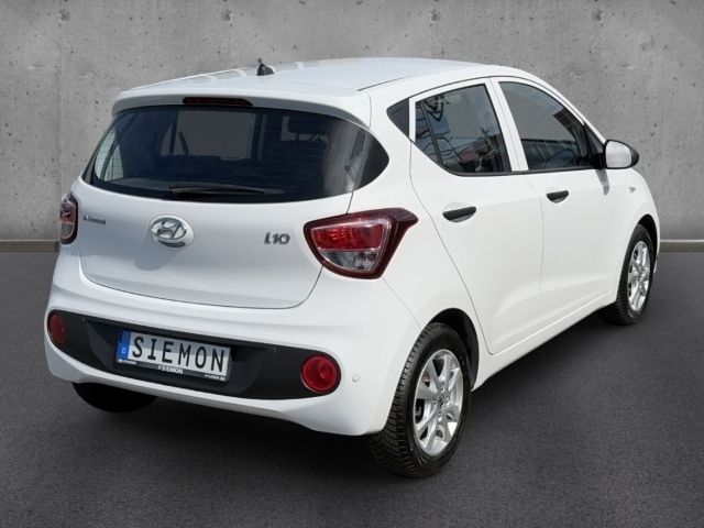 Gebraucht Hyundai i10 Select 67 PS (49 kW) 2019 Weiss Kleinwagen