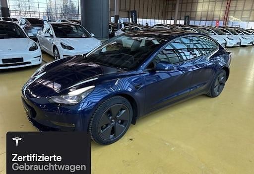 Blau Gebraucht 2021 Tesla Model 3 Long Range RWD Limousine | 28.400 € (Etwas zu teuer) - Bild 1/4