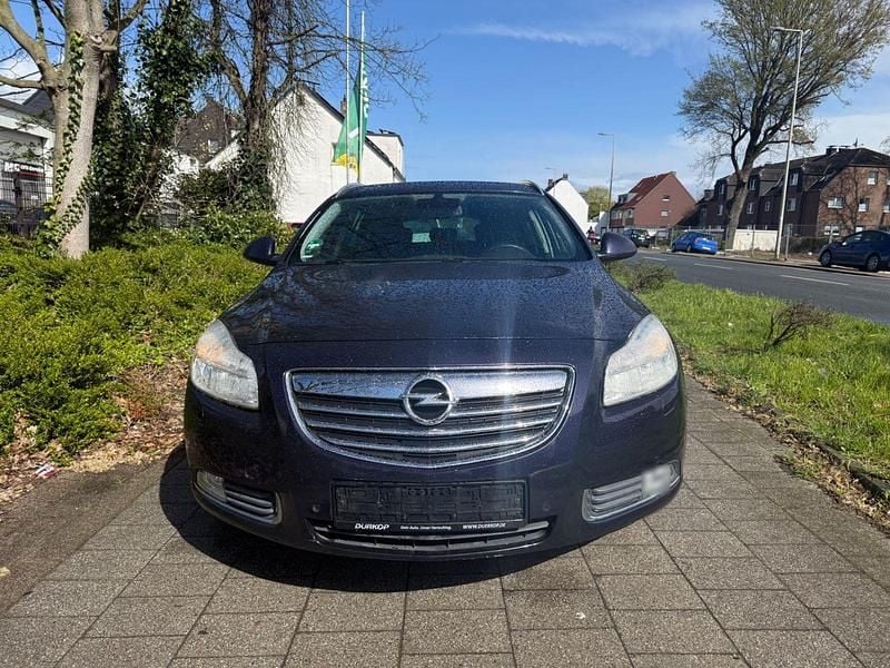 Gebraucht Opel Insignia Active 131 PS (96 kW) 2013 Blau Kombi