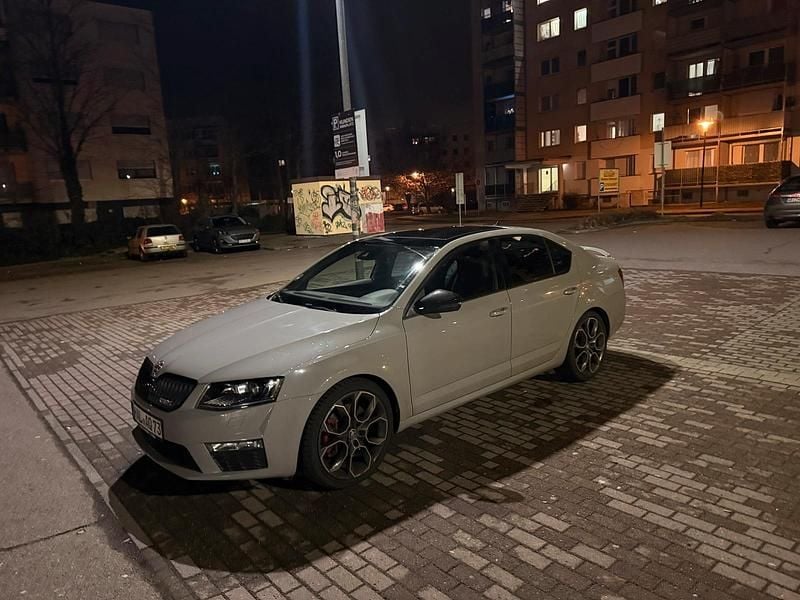 Gebraucht Skoda Octavia vRS 220 PS (161 kW) 2017 Grau Limousine