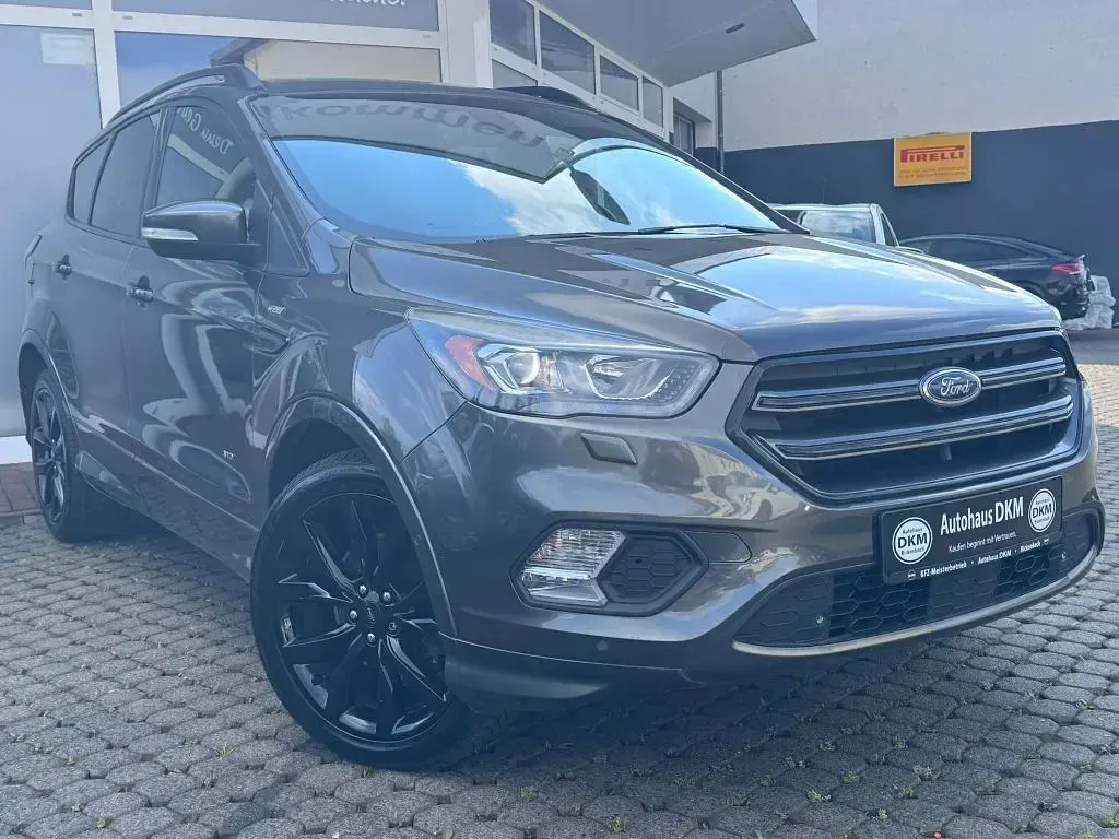 Gebraucht Ford Kuga ST-Line 150 PS (110 kW) 2017 Magneticgrau (metallic) SUV