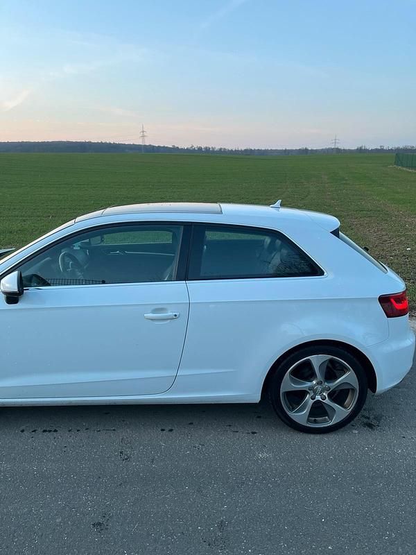 Second-hand Audi A3 180 CP (132 kW) 2012 Alb Hatchback