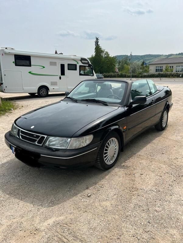 Schwarz Gebraucht 1996 Saab 900 Cabriolet Cabrio | 2.350 € (Fairer Preis) - Bild 1/4