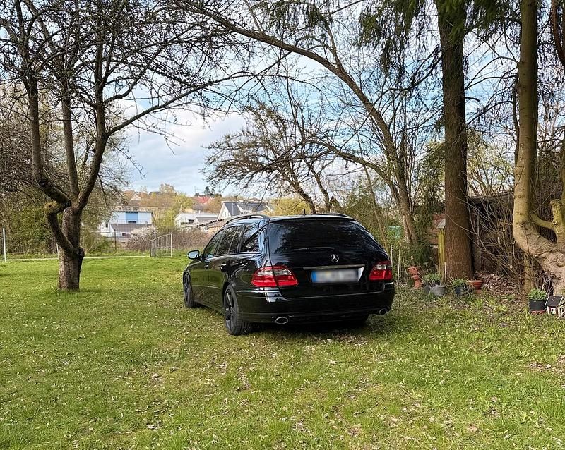 Gebraucht Mercedes E350 272 PS (200 kW) 2007 Schwarz Kombi