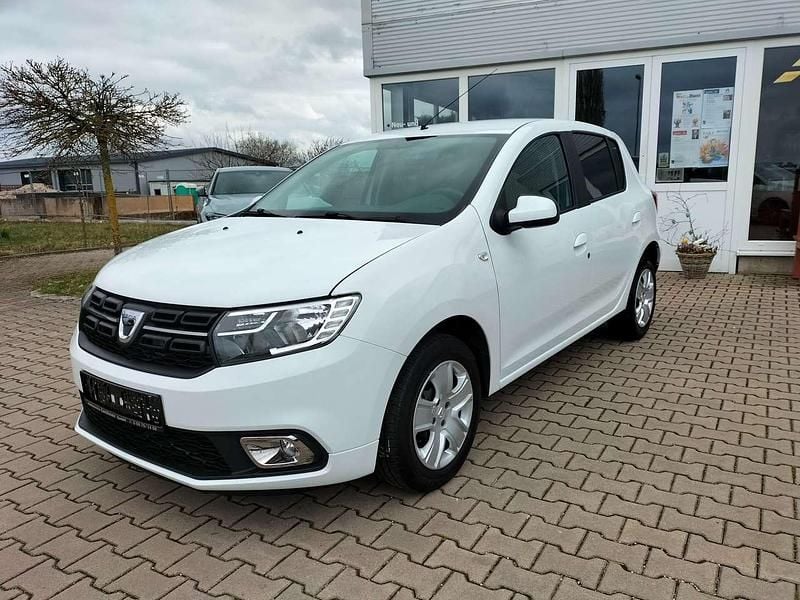 Gebraucht Dacia Sandero Lauréate 90 PS (66 kW) 2017 Gletscherweiss Kleinwagen