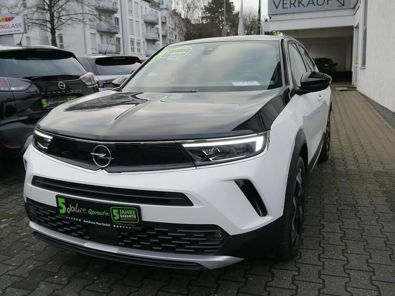 Gebraucht Opel Mokka-e Ultimate 100 kW (136 PS) 2021 Jade weiss/arktis weiss SUV