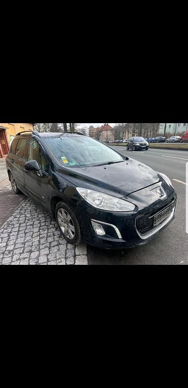 Gebraucht Peugeot 308 120 PS (88 kW) 2013 Schwarz Kombi