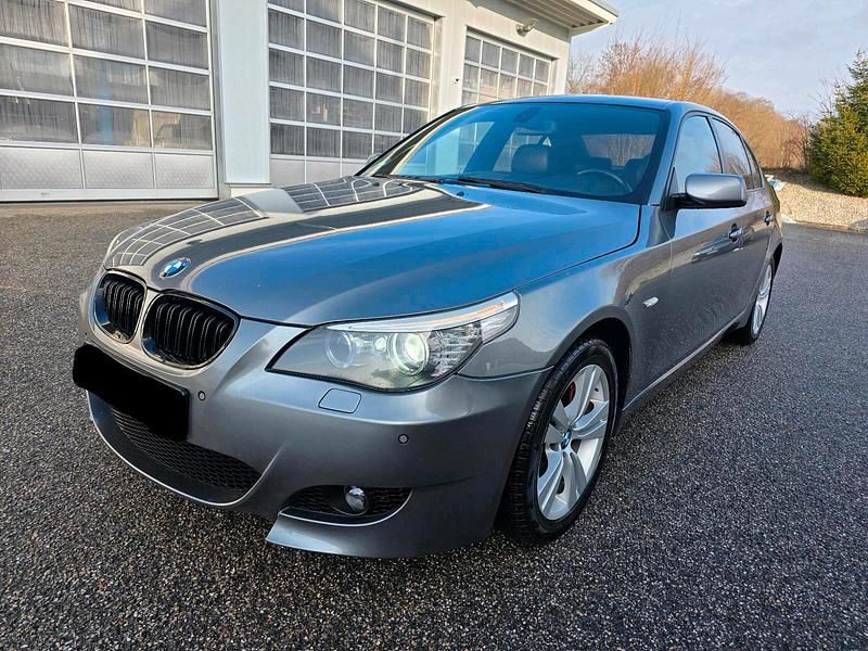 Gebraucht BMW 525 M Sport 197 PS (144 kW) 2009 Grau Limousine