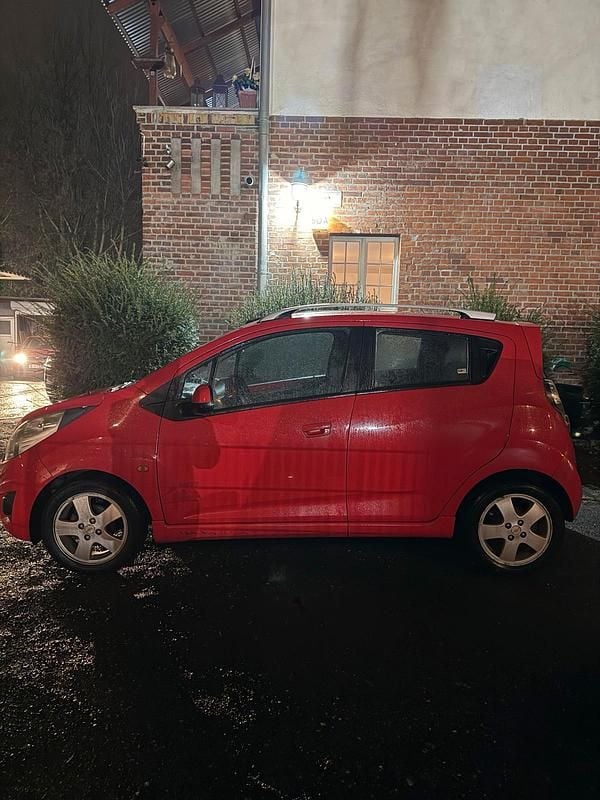 Gebraucht Chevrolet Spark 82 PS (60 kW) 2011 Rot Kleinwagen
