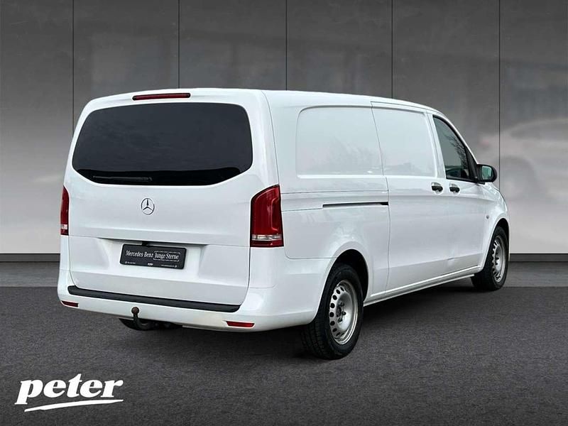 Gebraucht Mercedes Vito 190 PS (139 kW) 2021 Arktikweiß Van