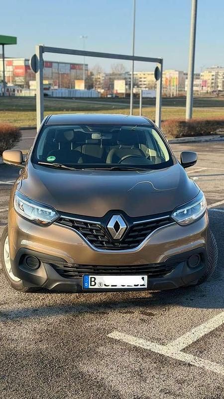 Gebraucht Renault Kadjar Life 131 PS (96 kW) 2018 Braun SUV