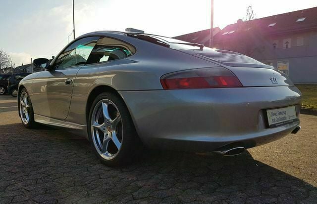 Gebraucht Porsche 996 345 PS (253 kW) 2004 Silber metallic Coupé