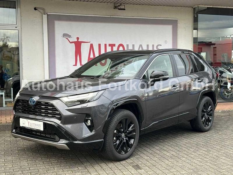 (2qz) marlin grau metallic Gebraucht 2025 Toyota RAV4 Hybrid Style SUV | 41.890 € (Guter Preis) - Bild 1/4