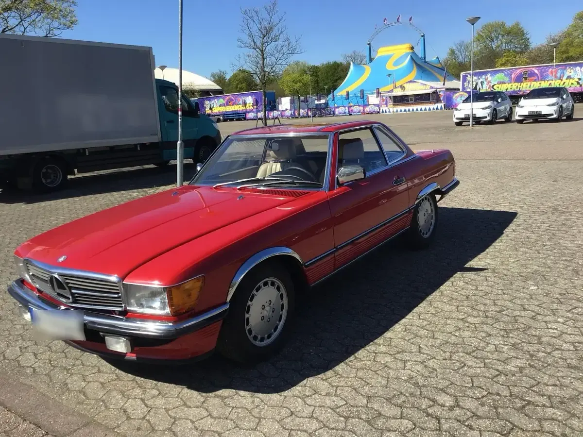 Gebraucht Mercedes SL300 186 PS (136 kW) 1986 Rot Cabrio