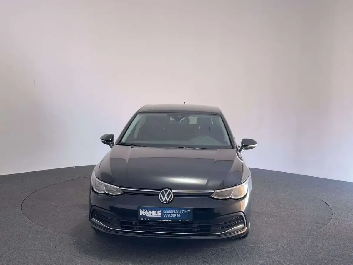 Gebraucht VW Golf VIII Move 150 PS (110 kW) 2023 Schwarz Limousine