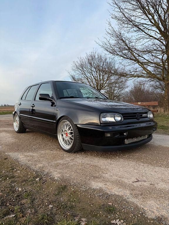 Gebraucht VW Golf III 190 PS (139 kW) 1994 Schwarz Limousine