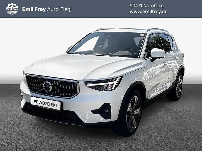 Weiß Gebraucht 2022 Volvo XC40 Ultimate SUV | 32.970 € (Fairer Preis) - Bild 1/4