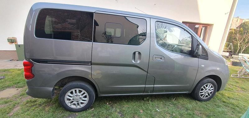 Gebraucht Nissan Evalia 110 PS (80 kW) 2015 Grau Van / Kleinbus