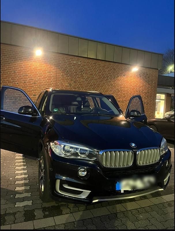 Schwarz Gebraucht 2015 BMW X5 SUV | 23.000 € (Fairer Preis) - Bild 1/4