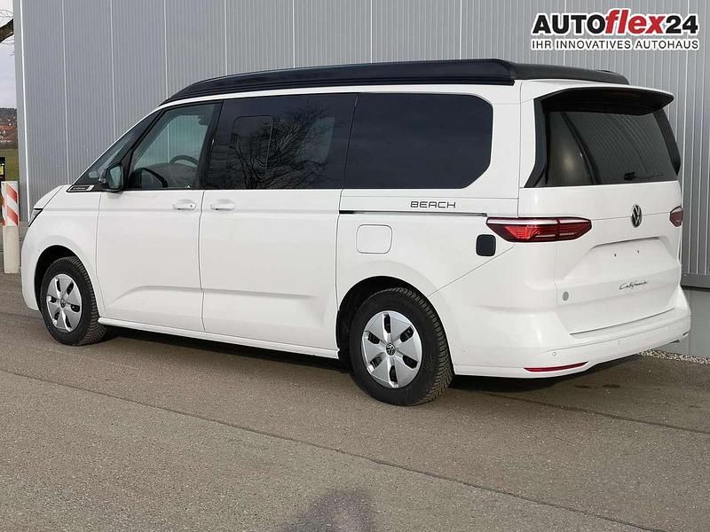 Candyweiß dach schwarz Neu 2025 VW T7 Beach Van | 57.215 € - Bild 1/4