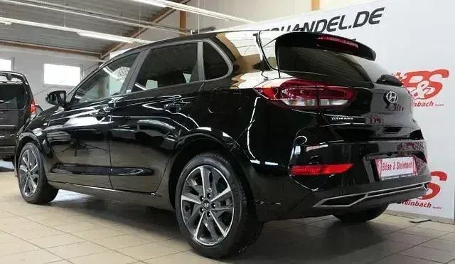 Gebraucht Hyundai i30 Edition 30+ 160 PS (117 kW) 2022 Phantom black / mic Limousine