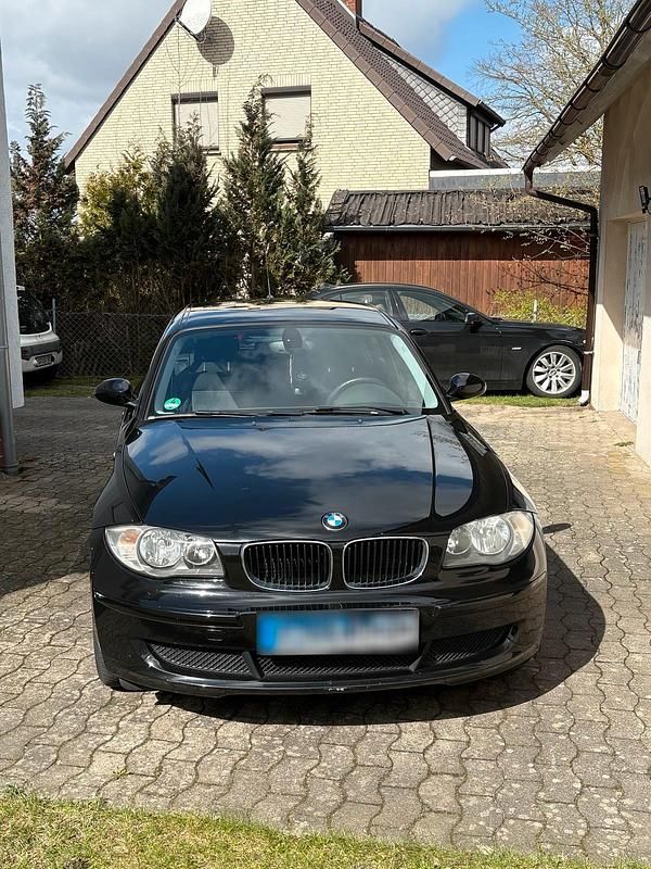 Gebraucht BMW 118 143 PS (105 kW) 2009 Schwarz Kleinwagen