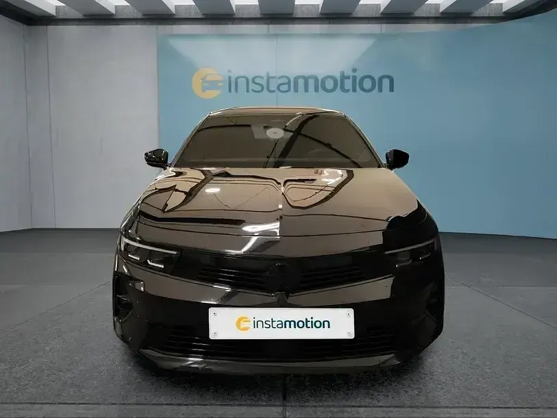 Gebraucht Opel Astra 131 PS (96 kW) 2025 Schwarz Kleinwagen