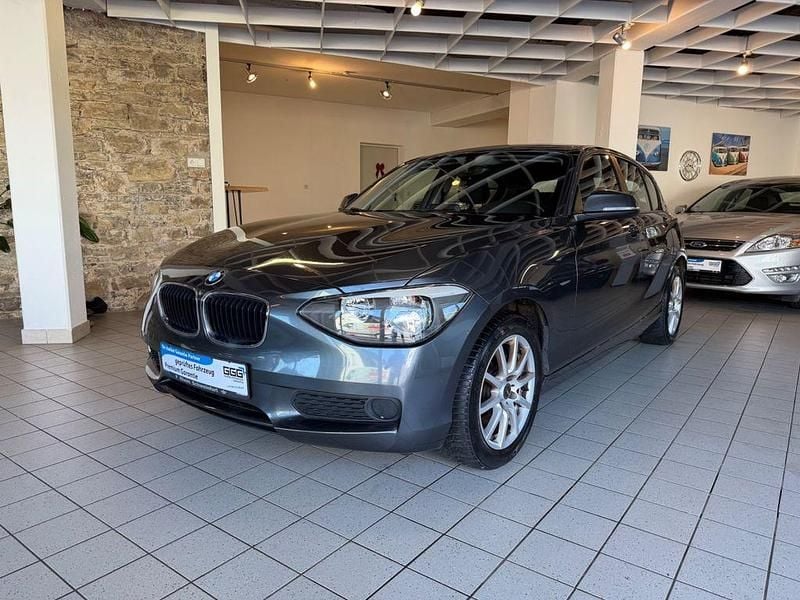 Gebraucht BMW 114 Advantage 102 PS (75 kW) 2013 Grau Kleinwagen