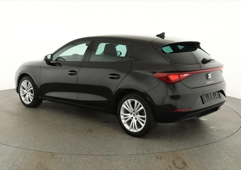 Gebraucht Seat Leon Style 150 PS (110 kW) 2020 Mythos schwarz metallic Limousine