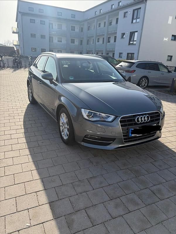 Gebraucht Audi A3 125 PS (91 kW) 2014 Grau Limousine