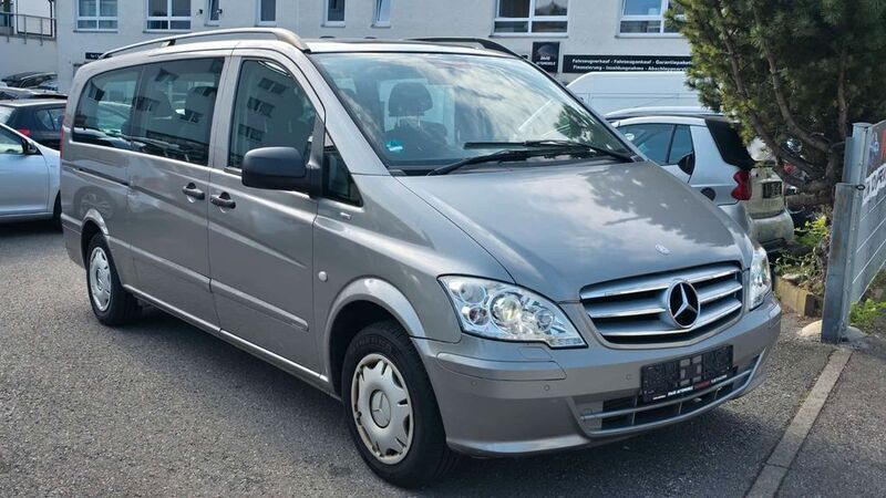 Silber Gebraucht 2011 Mercedes Vito Van / Kleinbus | 9.900 € (Guter Preis) - Bild 1/4