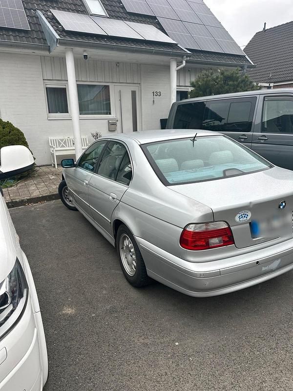 Gebraucht BMW 525 192 PS (141 kW) 2001 Silber Limousine