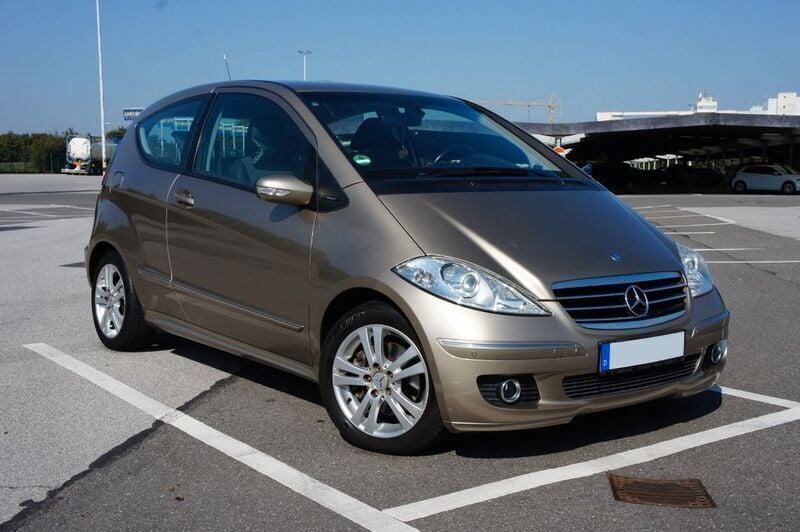 Gold Gebraucht 2005 Mercedes A200 Avantgarde Van / Kleinbus | 3.600 € (Etwas zu teuer) - Bild 1/4