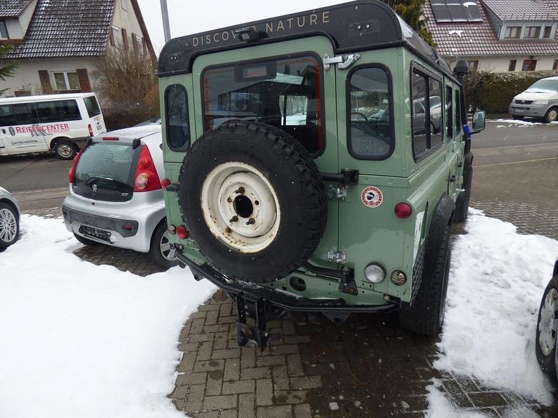 Gebraucht Land Rover Defender 122 PS (89 kW) 2002 Grün SUV