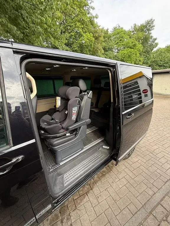 Gebraucht VW Multivan Highline 204 PS (150 kW) 2016 Schwarz Van / Kleinbus