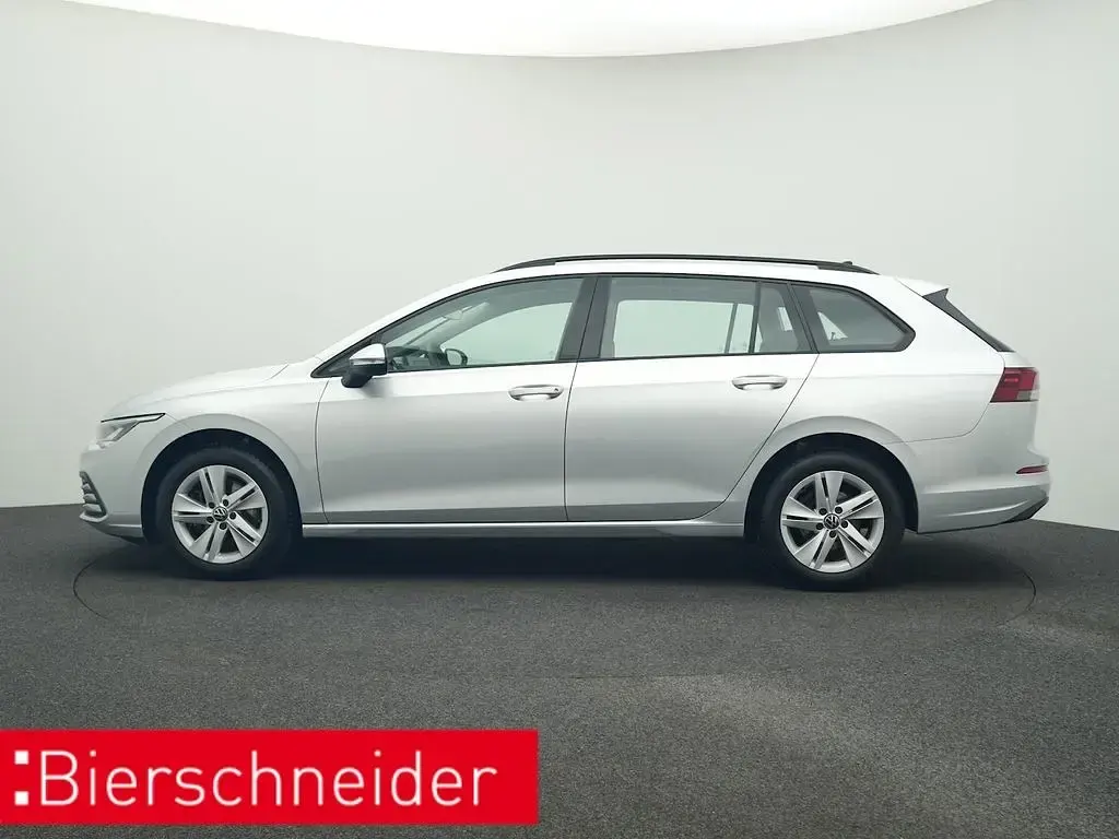 Gebraucht VW Golf VIII Life 116 PS (85 kW) 2024 Silber Kombi