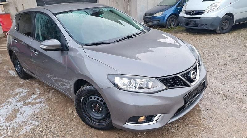 Silber Gebraucht 2016 Nissan Pulsar N-Connecta Limousine | 6.500 € (Guter Preis) - Bild 1/4