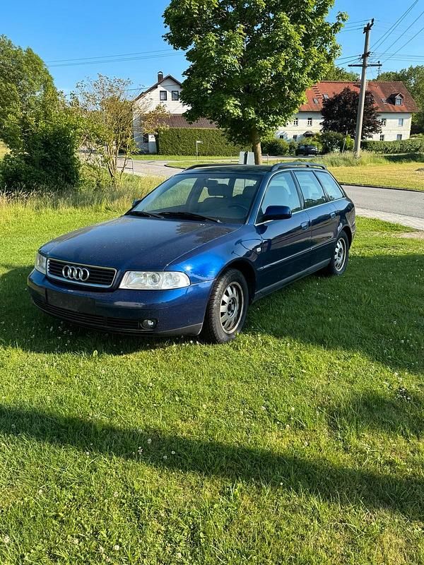 Blau Gebraucht 2000 Audi A4 Kombi | 650 € (Guter Preis) - Bild 1/4