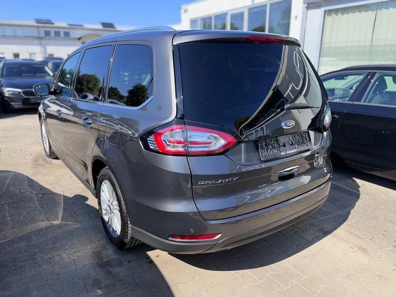 Gebraucht Ford Galaxy Titanium 190 PS (139 kW) 2019 Grau Van / Kleinbus