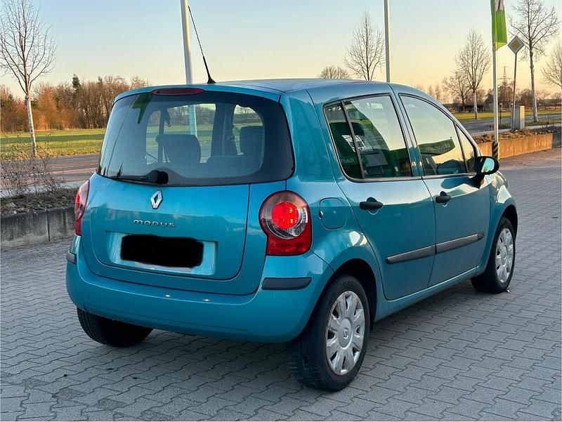 Second-hand Renault Modus 115 CP (84 kW) 2005 Monovolum