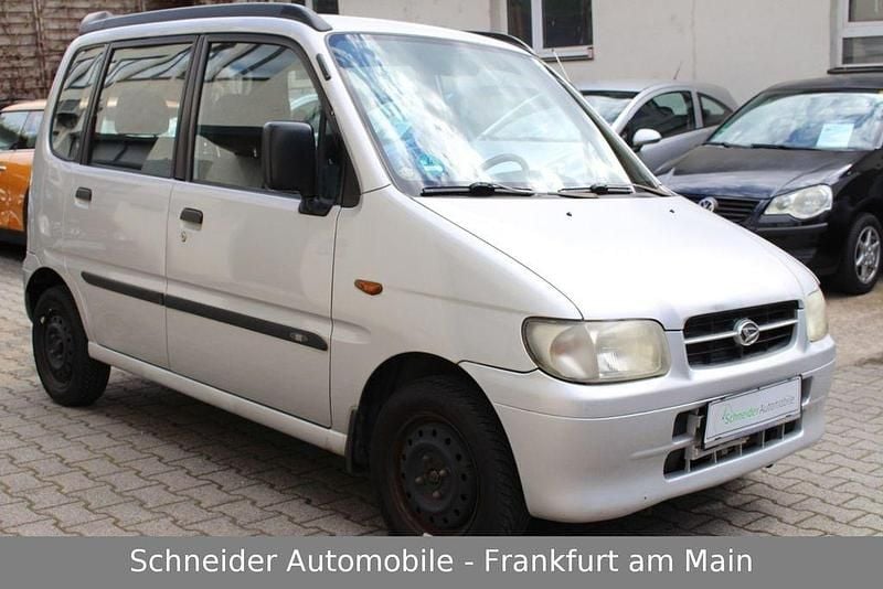 Gebraucht Daihatsu Move 56 PS (41 kW) 2000 Silber Van / Kleinbus