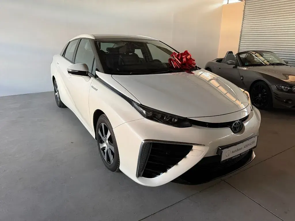 Gebraucht Toyota Mirai 154 PS (113 kW) 2020 Weiß Limousine