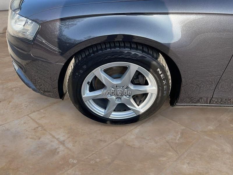 Gebraucht Audi A4 Ambition 143 PS (105 kW) 2008 Grau Limousine