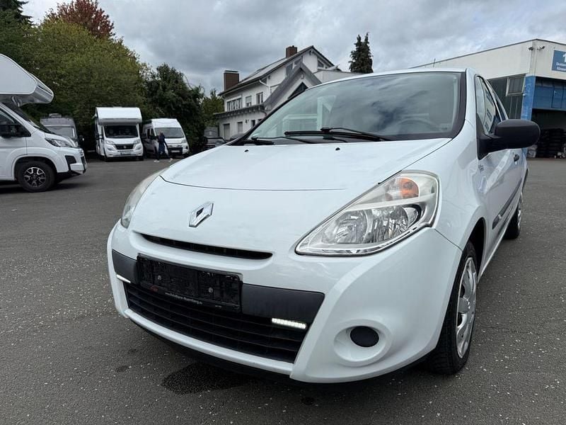 Weiß Gebraucht 2012 Renault Clio III Limousine | 2.899 € (Guter Preis) - Bild 1/4