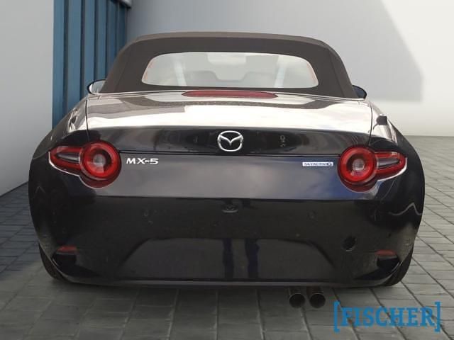 Neu Mazda MX5 Exclusive 132 PS (97 kW) 2026 Schwarz Cabrio