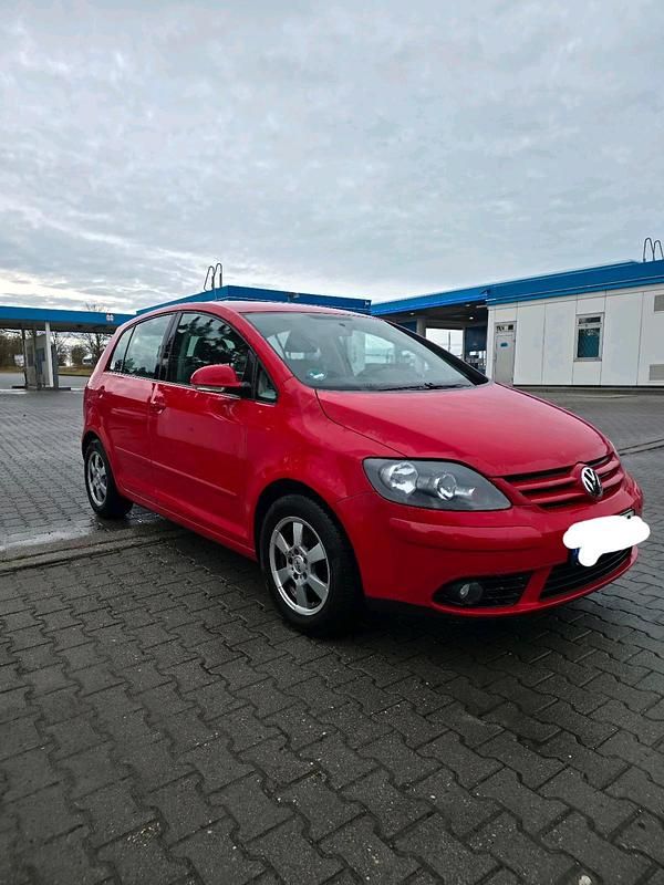 Rot Gebraucht 2006 VW Golf V Limousine | 2.999 € (Fairer Preis) - Bild 1/4