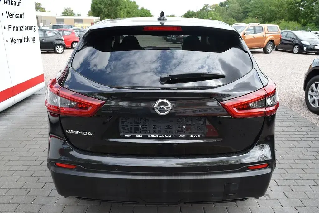 Gebraucht Nissan Qashqai Acenta 140 PS (102 kW) 2019 Schwarz SUV