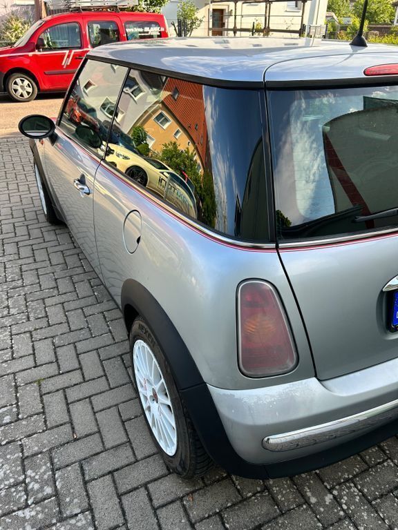 Silber Gebraucht 2004 Mini ONE Kleinwagen | 1.600 € (Guter Preis) - Bild 1/4