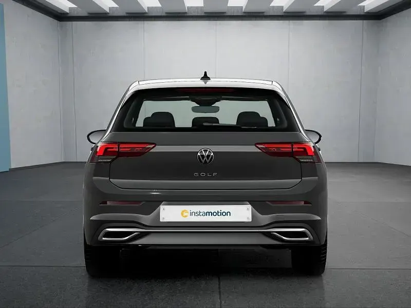Gebraucht VW Golf VIII 131 PS (96 kW) 2024 Grau Kleinwagen