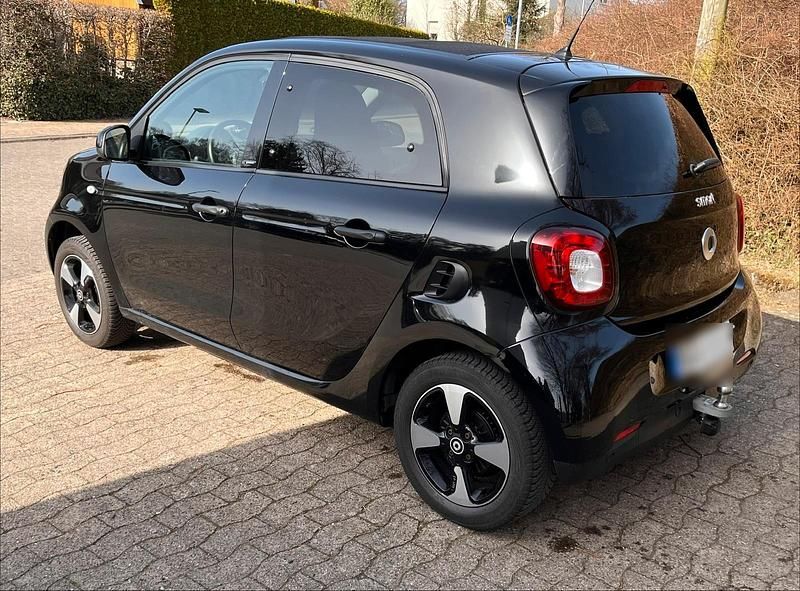 Gebraucht Smart ForFour Passion 71 PS (52 kW) 2019 Schwarz Kleinwagen